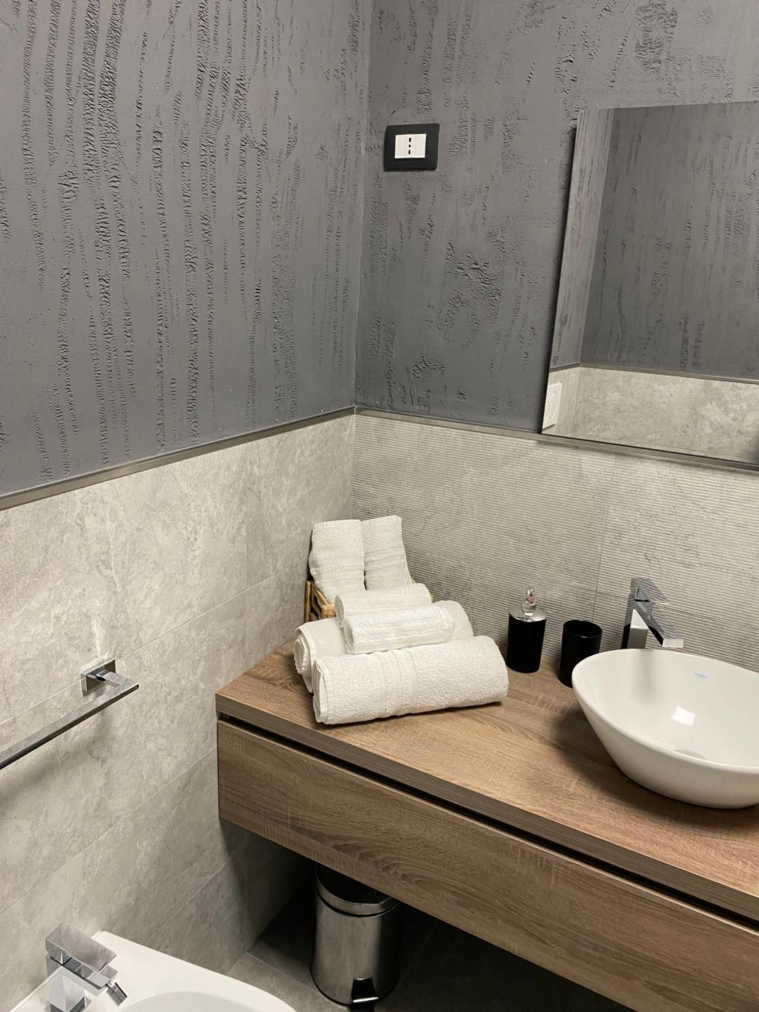 Apartment Cavour 68 칼리아리 외부 사진
